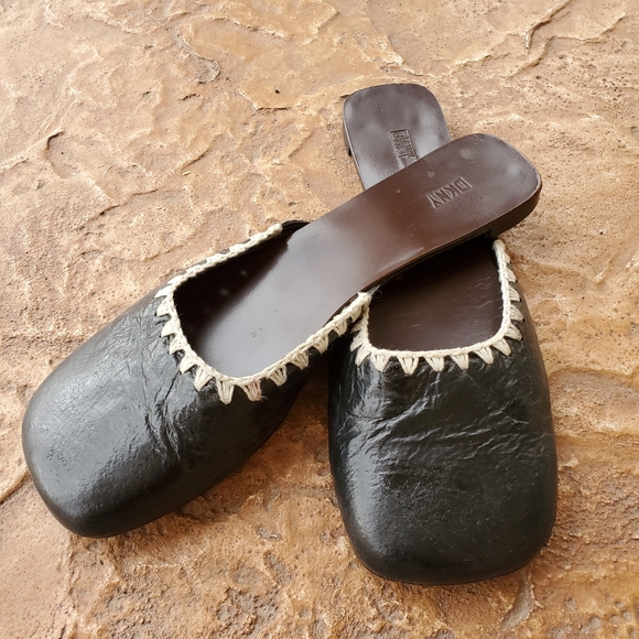 Dkny Shoes - DKNY BoHo Festival Crochet Black Flats Mules 9.5